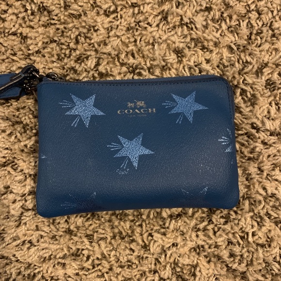 Coach wristlet - Picture 2 of 4
